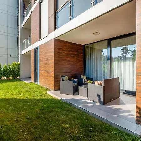 Family Fun Azur Port With Free Wellness Апартаменты Шиофок