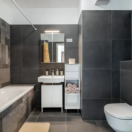 Family Fun Azur Port With Free Wellness דירה *